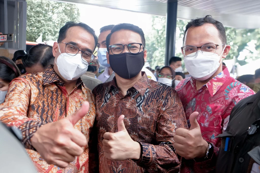 Pencanangan Kartu dan Aplikasi JakLingko