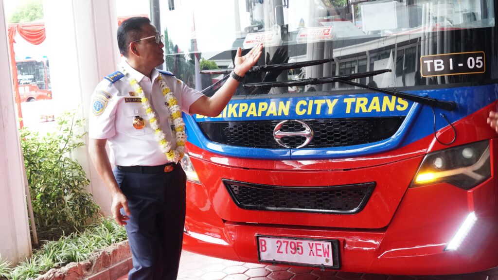 Dirjen Perhubungan Darat Meresmikan Uji Coba BRT Balikpapan City Trans